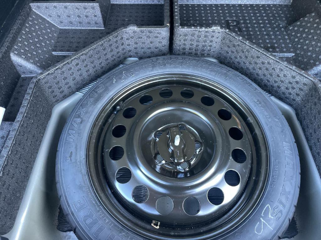 2020 Ford Edge Image 32