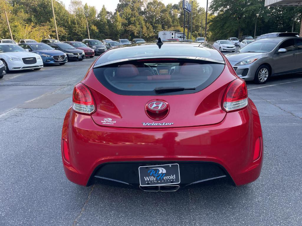 2012 Hyundai Veloster Image 7