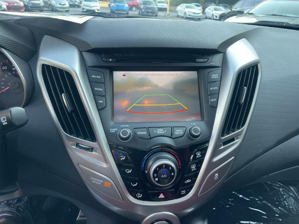 2012 Hyundai Veloster Image 19