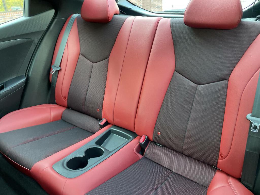 2012 Hyundai Veloster Image 24