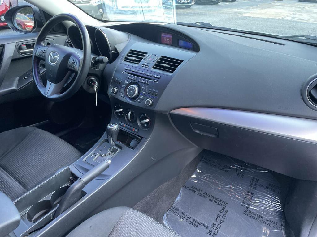 2012 Mazda Mazda3 Image 32