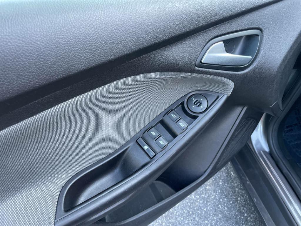 2014 Ford Focus Image 10
