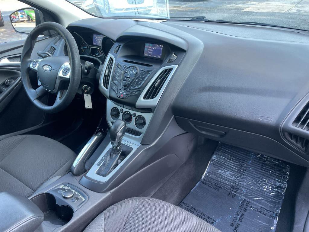 2014 Ford Focus Image 25