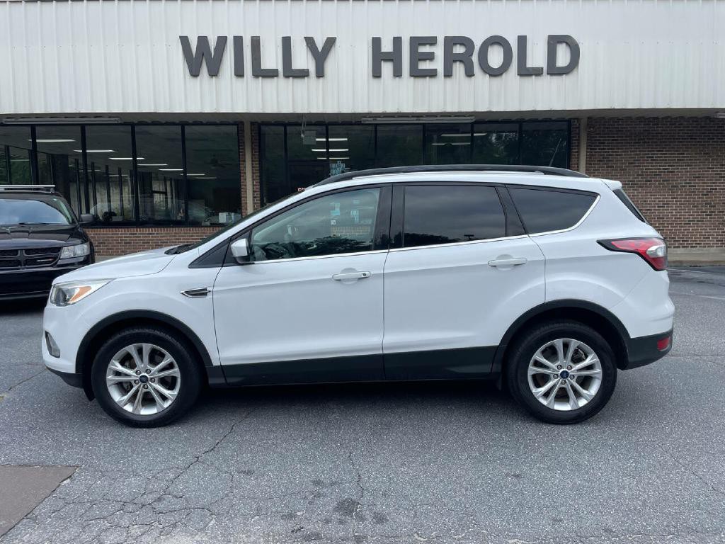 2018 Ford Escape Image 1
