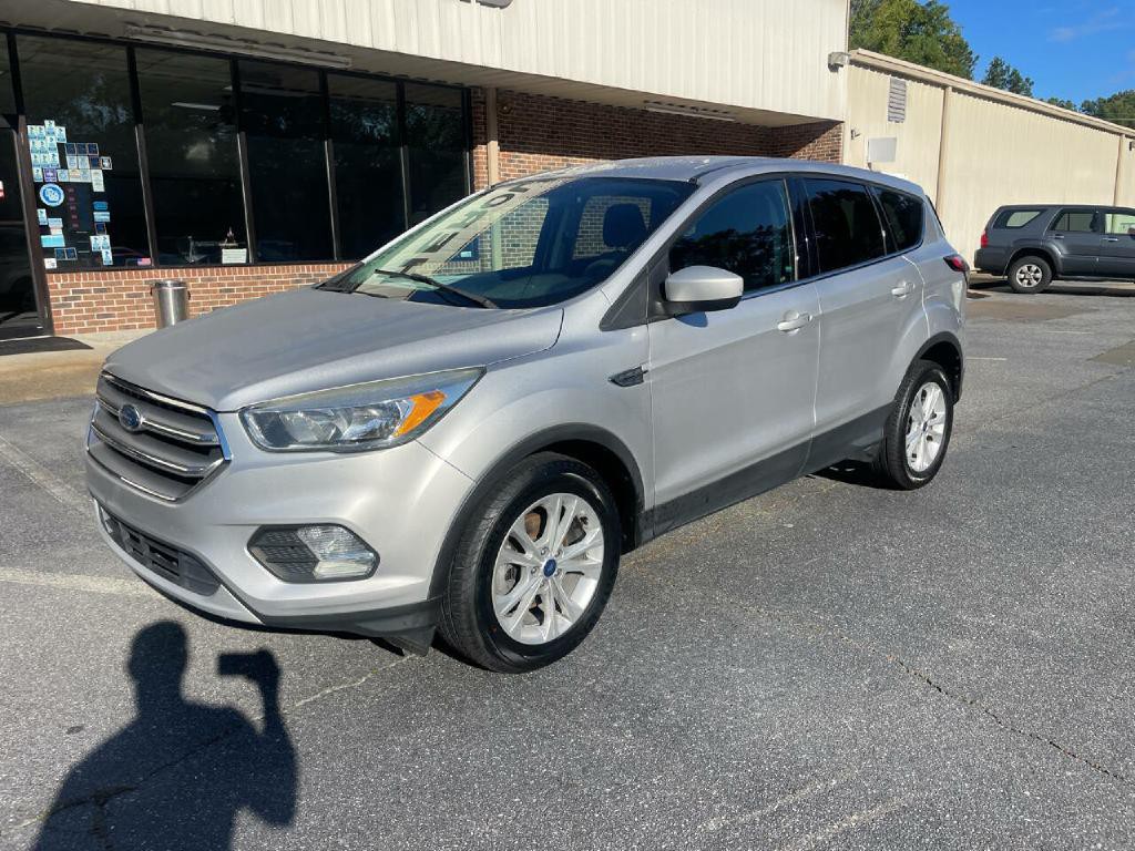 2017 Ford Escape Image 2
