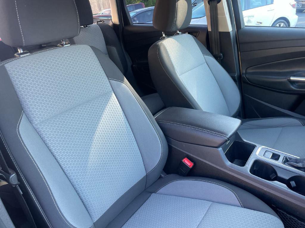 2017 Ford Escape Image 30