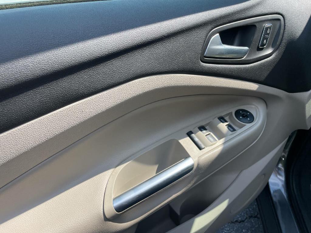 2015 Ford Escape Image 12