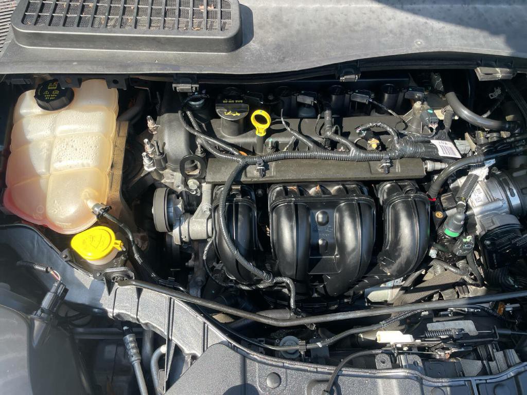 2015 Ford Escape Image 32