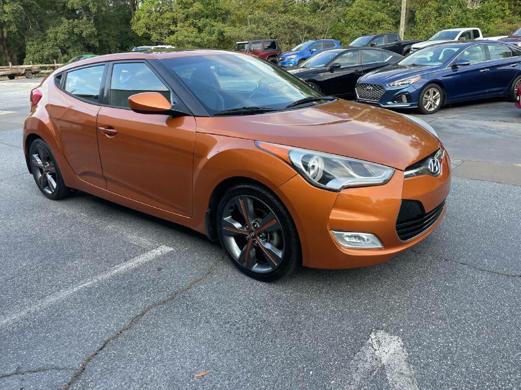 2016 Hyundai Veloster Image 4
