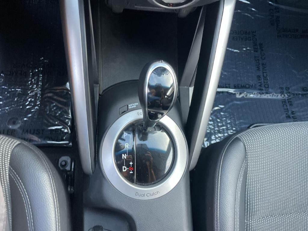 2016 Hyundai Veloster Image 20