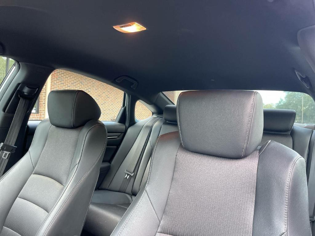 2019 Honda Accord Image 23