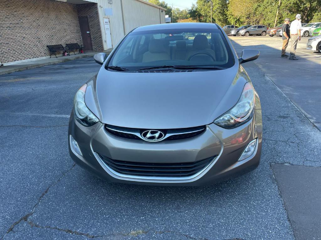 2013 Hyundai Elantra Image 3