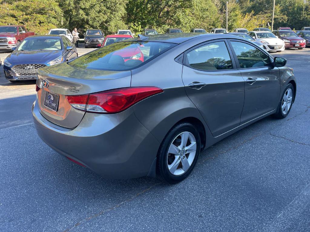 2013 Hyundai Elantra Image 6