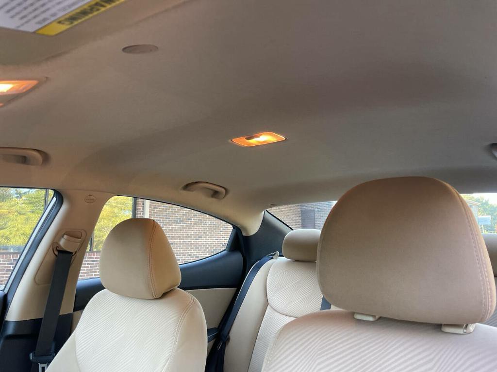 2013 Hyundai Elantra Image 23