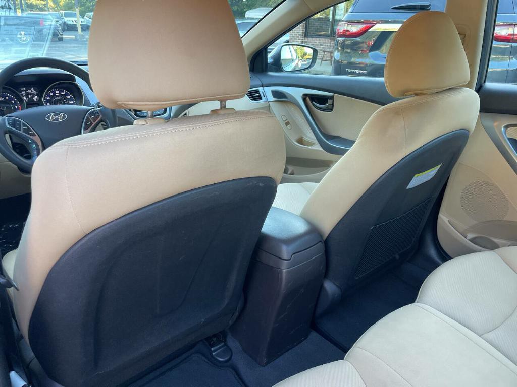 2013 Hyundai Elantra Image 26