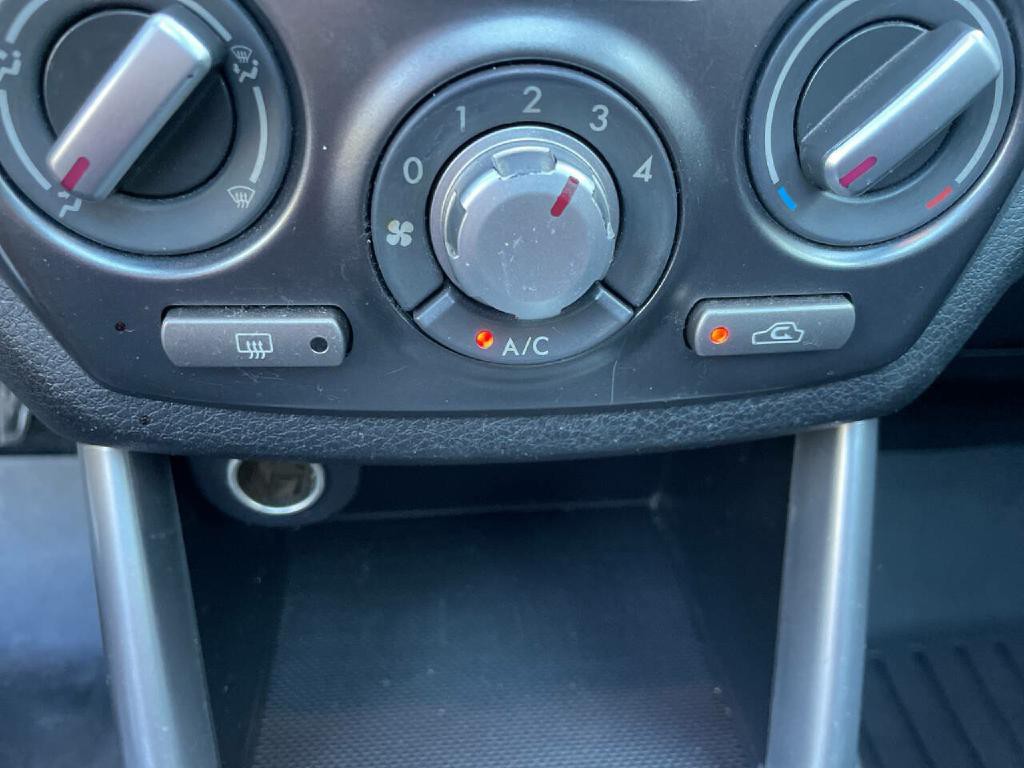 2013 Subaru Forester Image 18