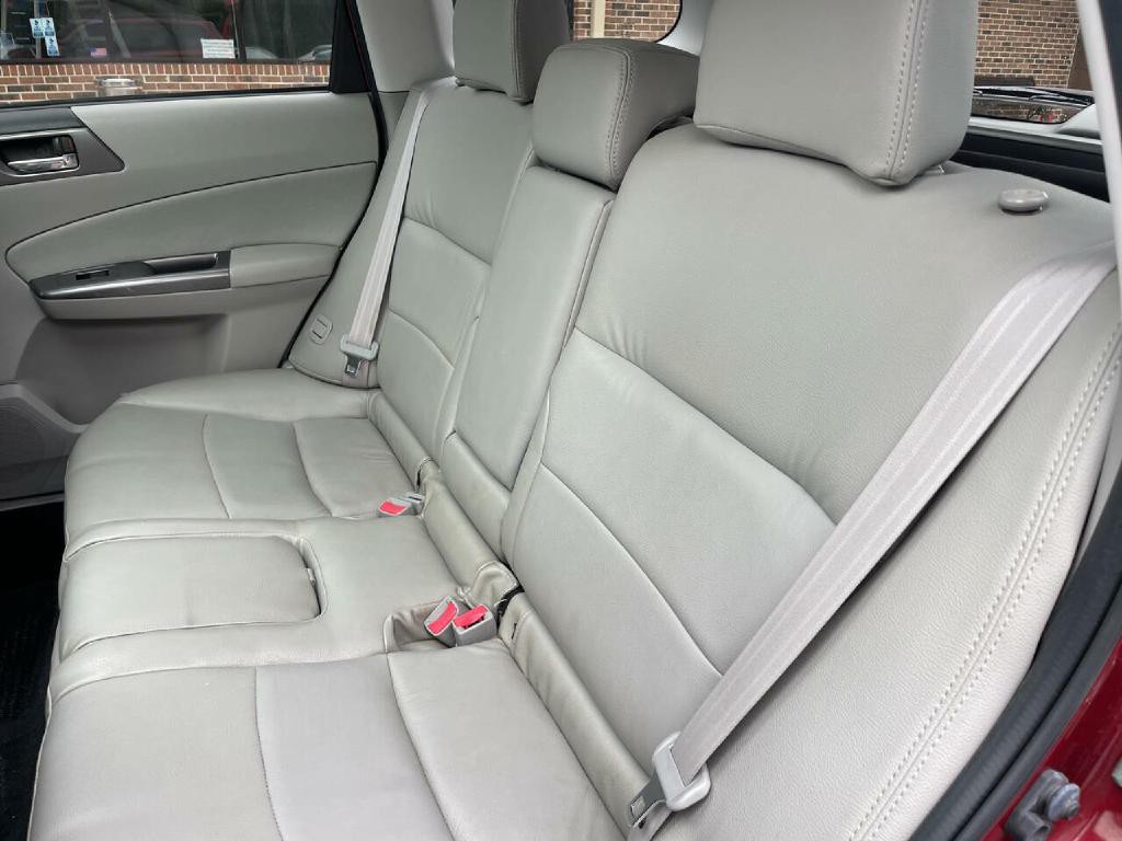 2013 Subaru Forester Image 23
