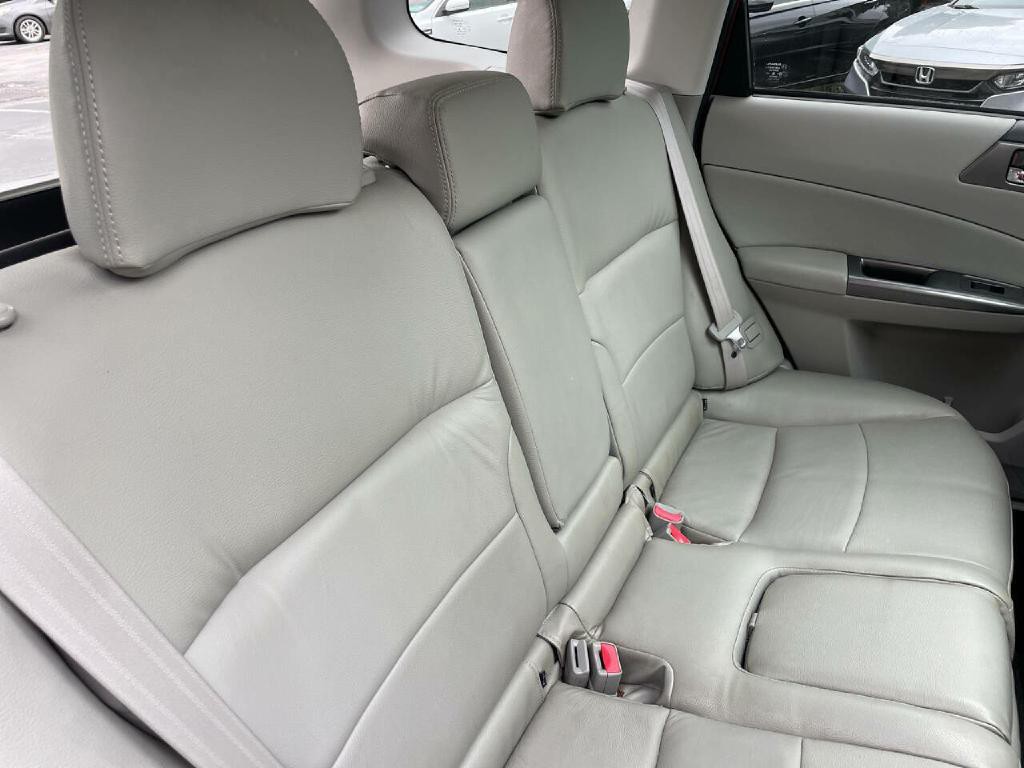2013 Subaru Forester Image 24