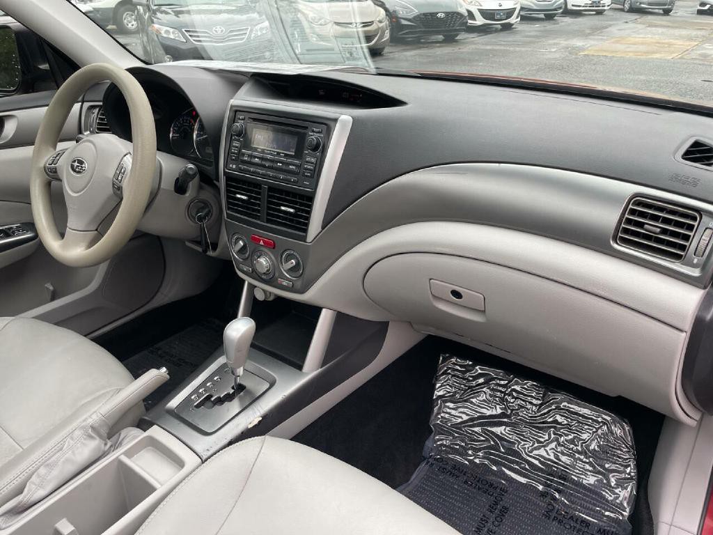2013 Subaru Forester Image 27