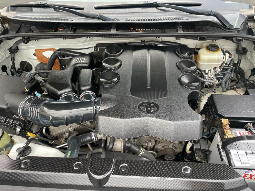 2012 Toyota 4Runner Image 33