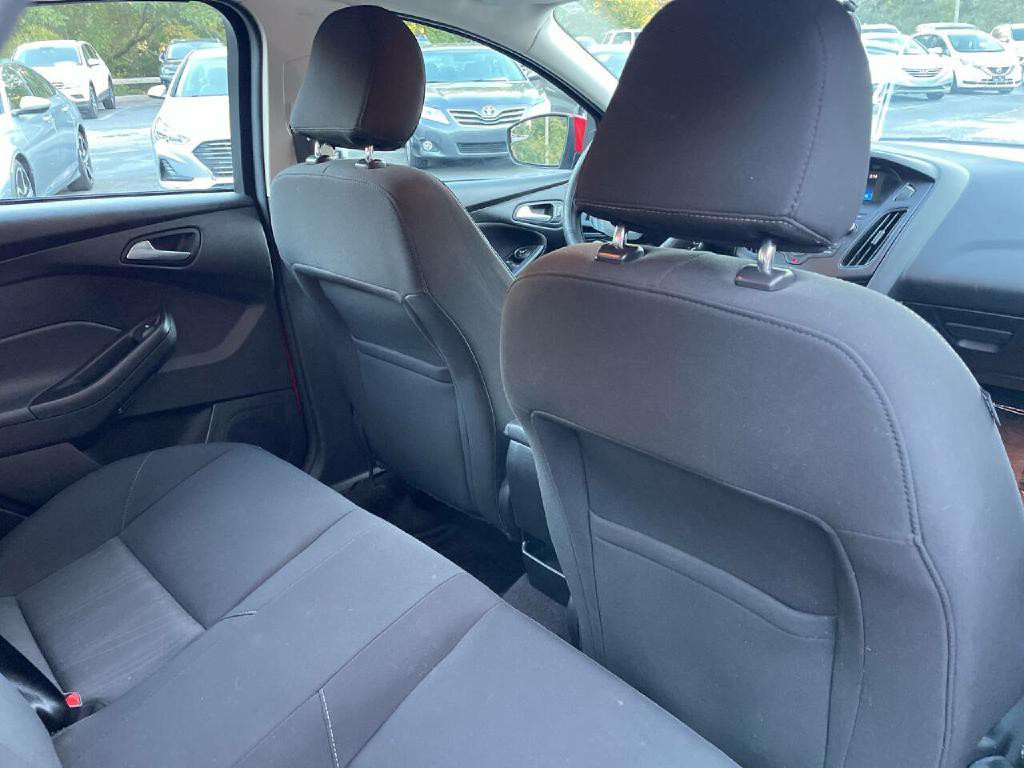 2017 Ford Focus Image 28