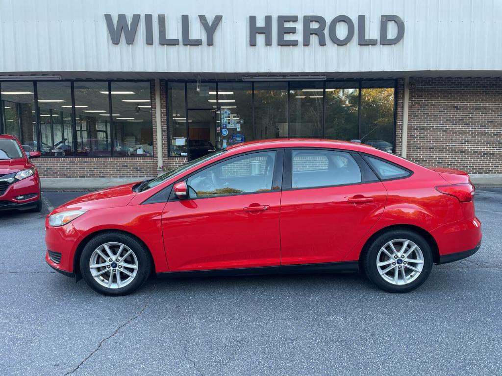 2017 Ford Focus Image 1