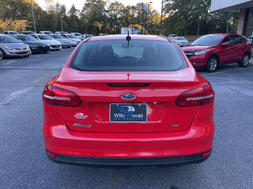 2017 Ford Focus Image 8