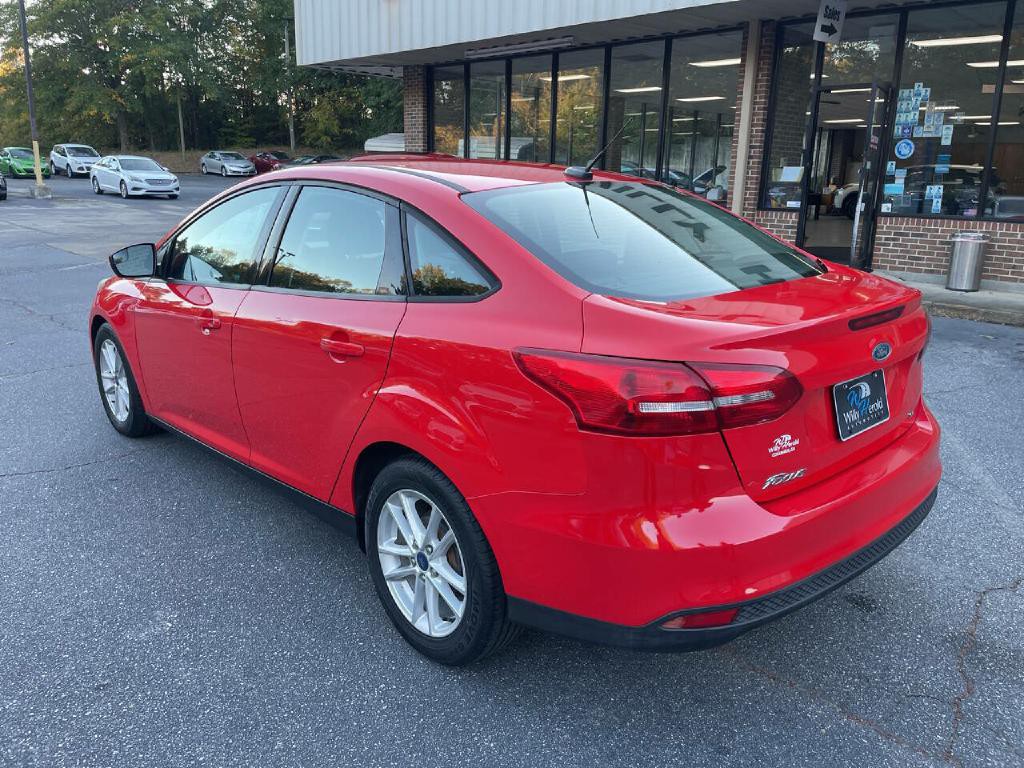 2017 Ford Focus Image 9