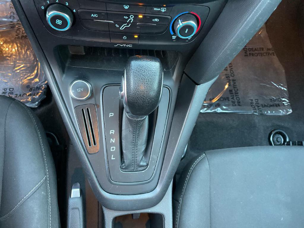 2017 Ford Focus Image 17