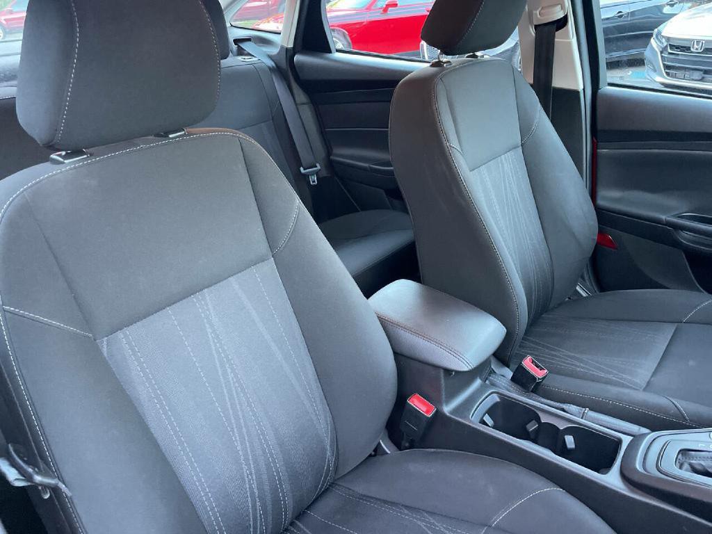 2017 Ford Focus Image 25