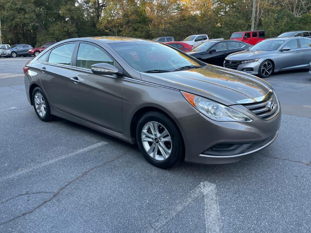 2014 Hyundai Sonata Image 4
