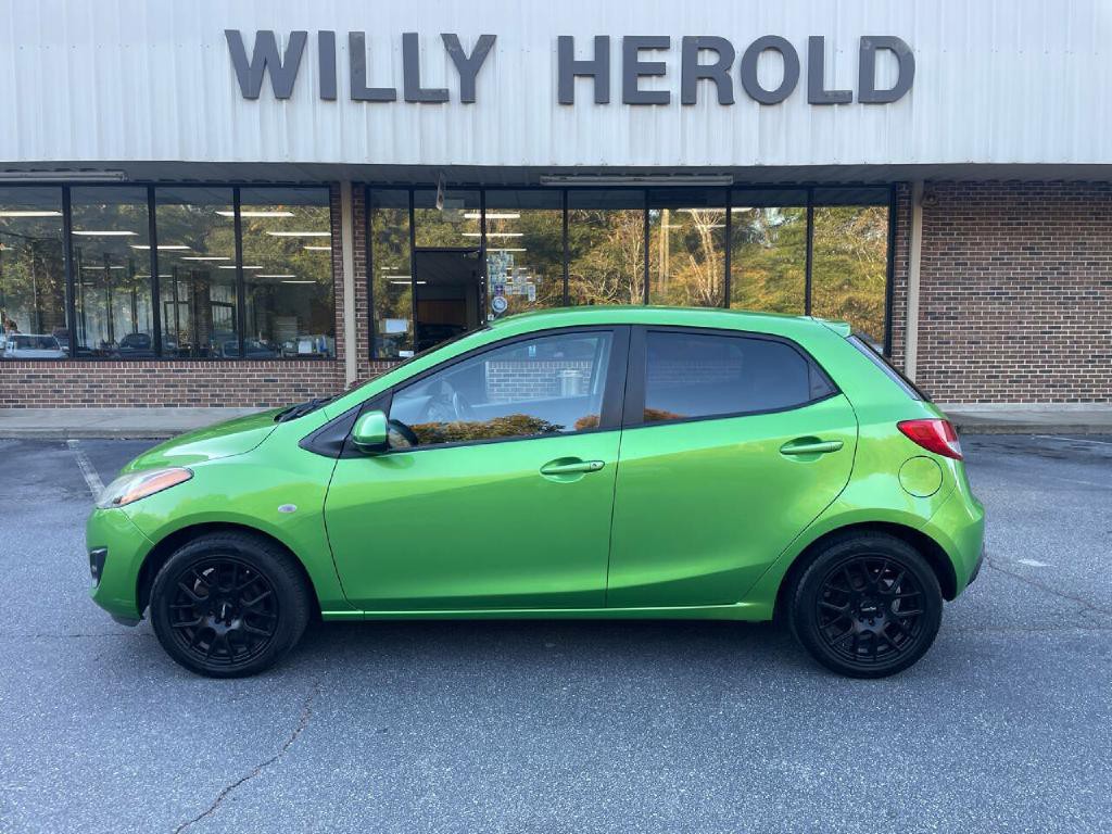 2012 Mazda Mazda2 Image 1