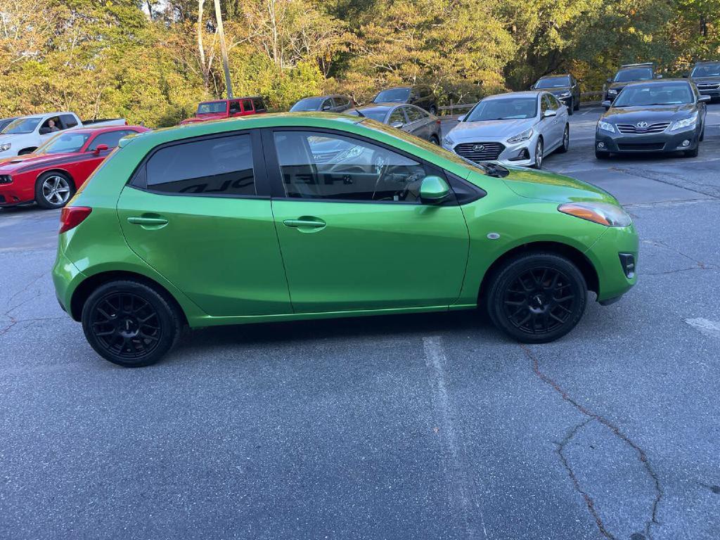 2012 Mazda Mazda2 Image 5