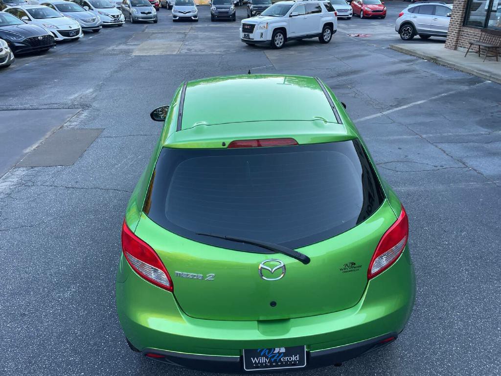 2012 Mazda Mazda2 Image 9