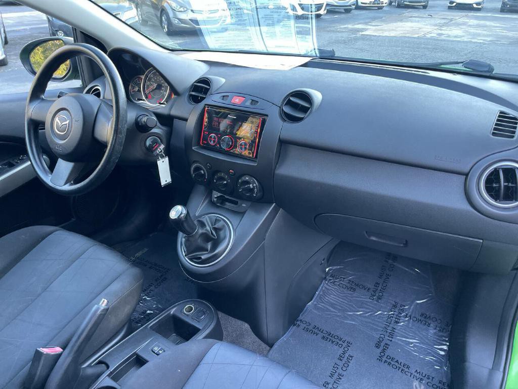 2012 Mazda Mazda2 Image 26