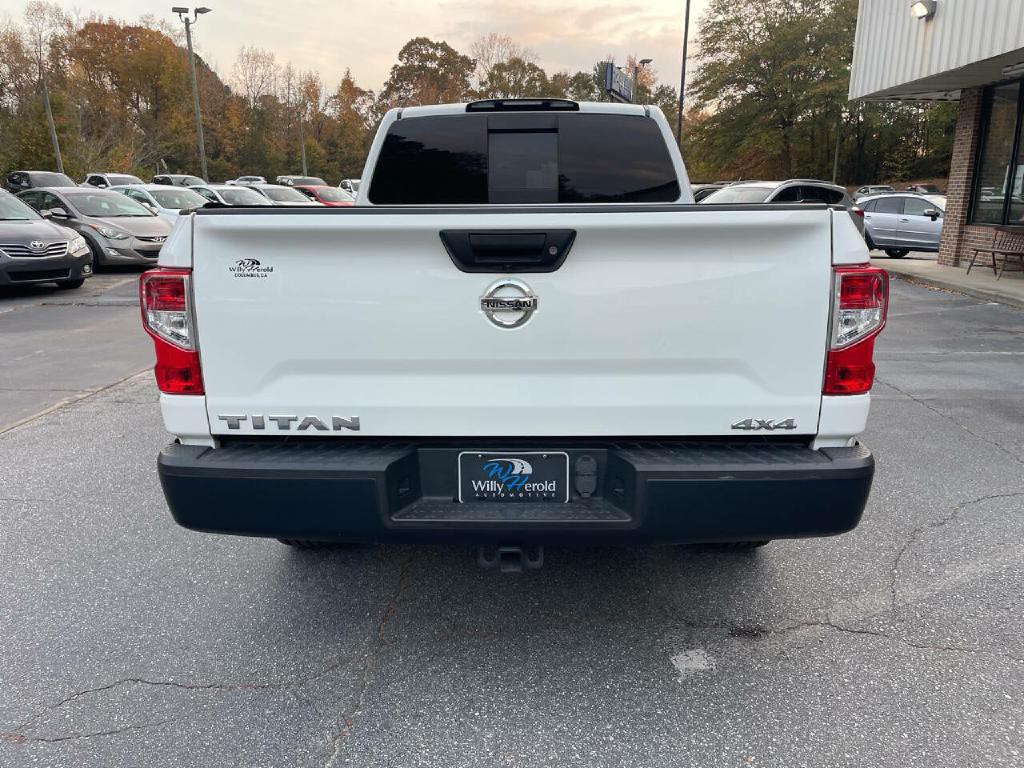 2019 Nissan Titan Image 7
