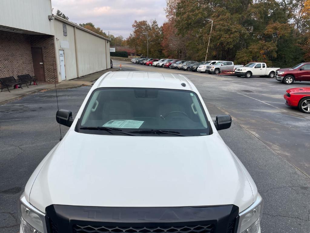 2019 Nissan Titan Image 10