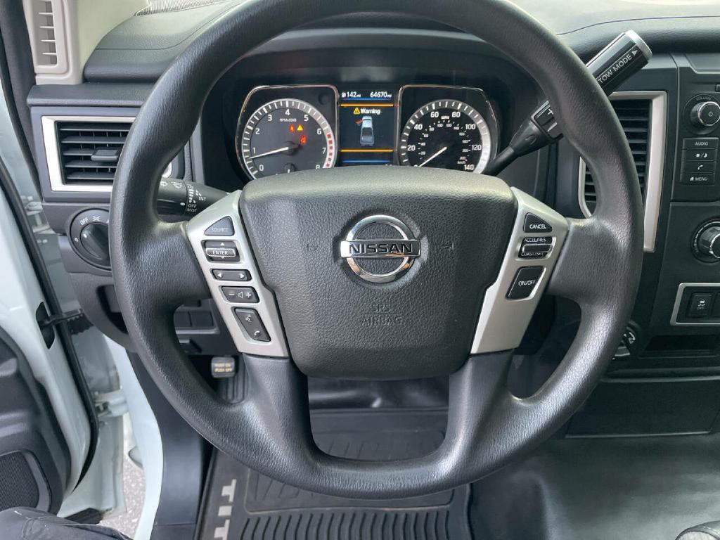 2019 Nissan Titan Image 13
