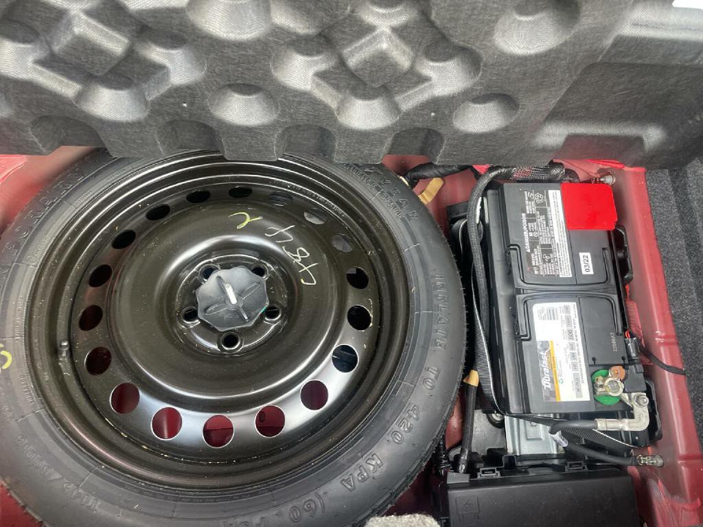 2015 Dodge Challenger Image 24