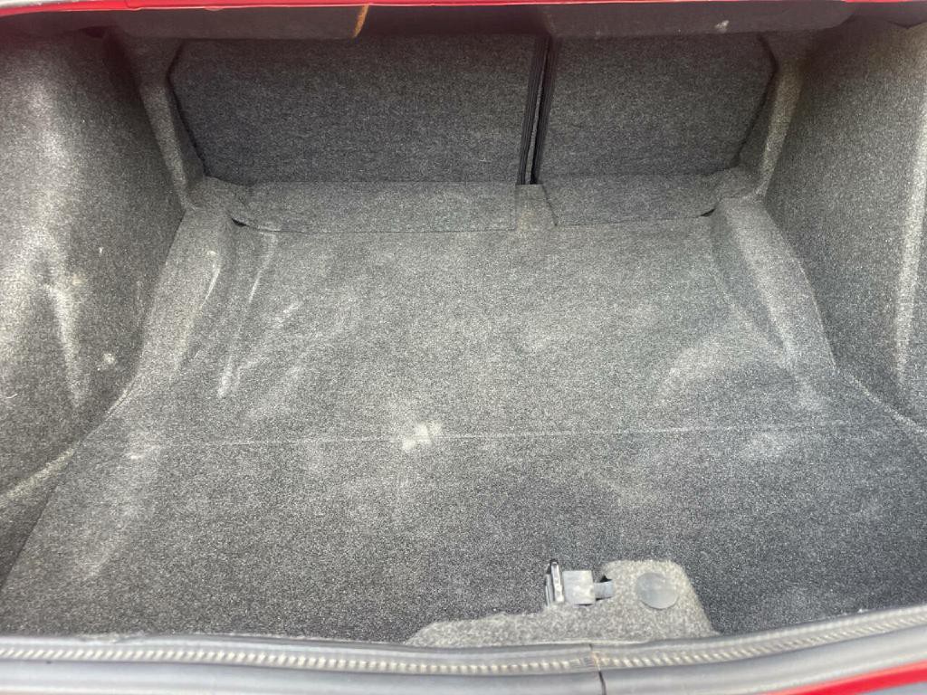 2015 Dodge Challenger Image 25