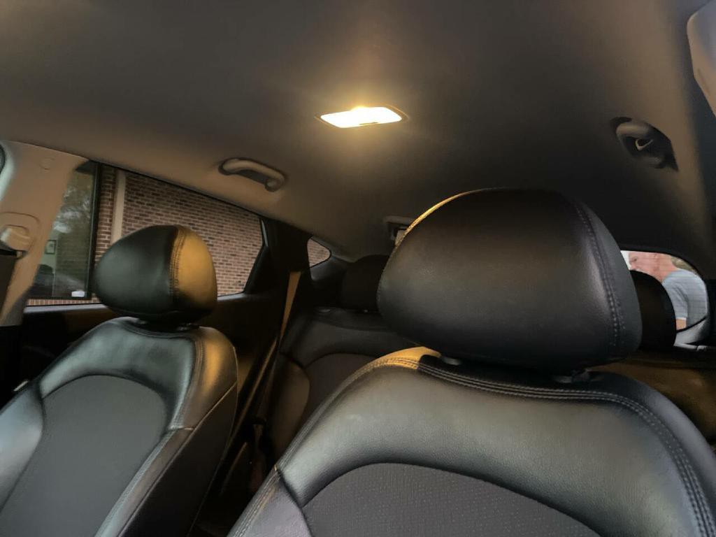 2012 Hyundai Tucson Image 21