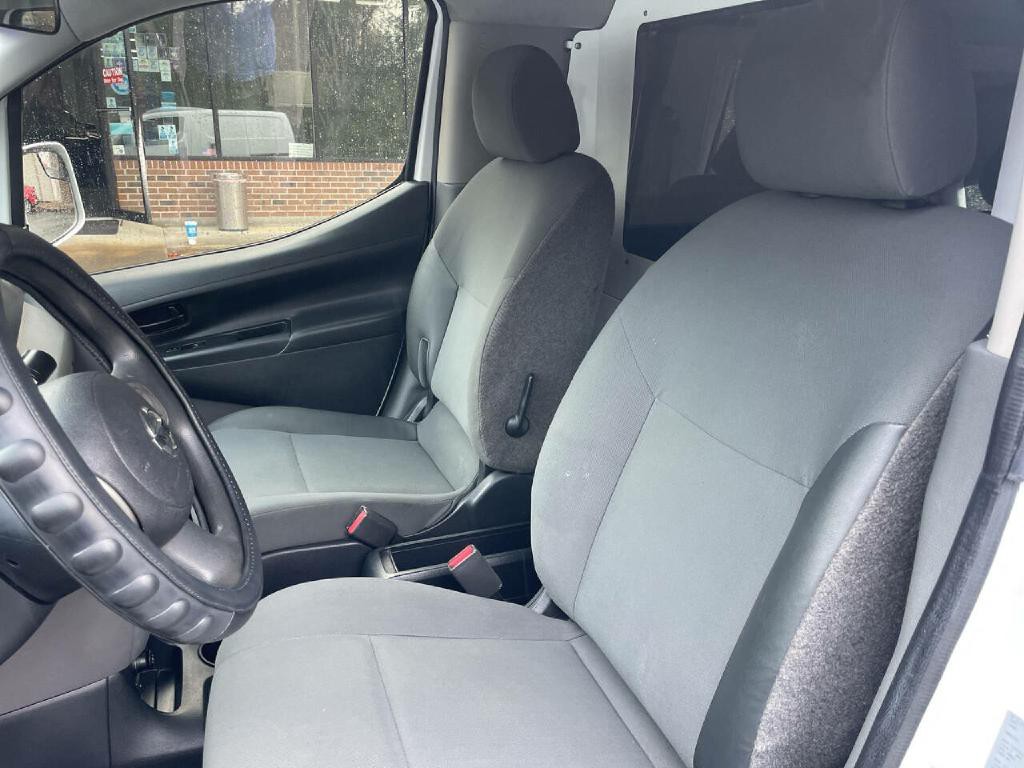 2017 Nissan NV200 Image 12