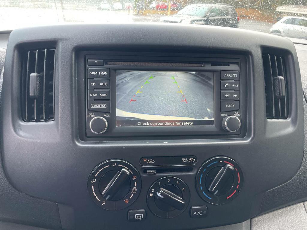2017 Nissan NV200 Image 15