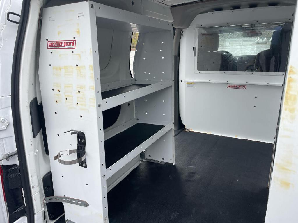 2017 Nissan NV200 Image 24