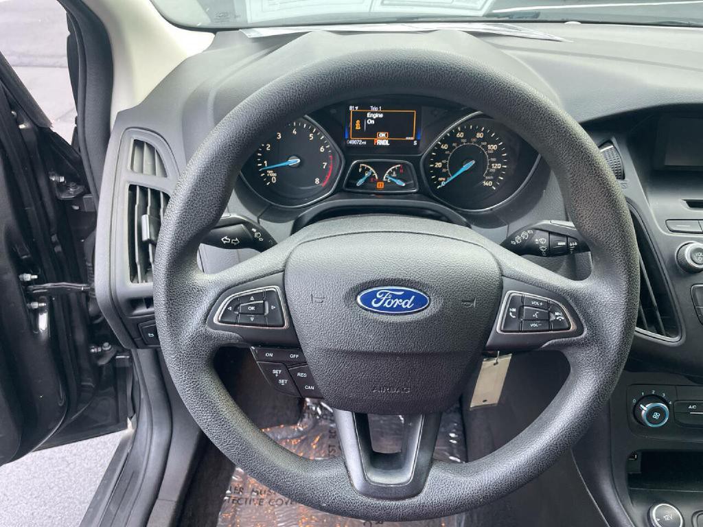 2016 Ford Focus Image 14