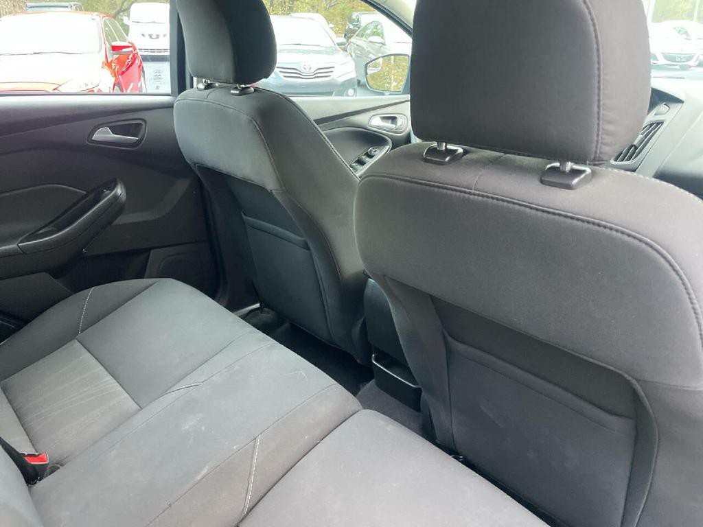 2016 Ford Focus Image 27