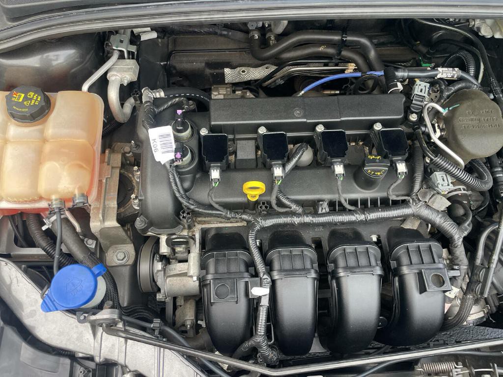 2016 Ford Focus Image 34