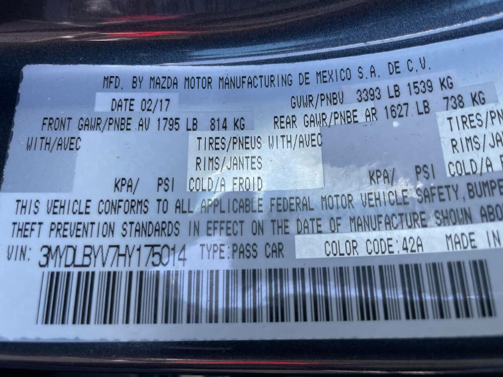 2017 Toyota Yaris Image 29