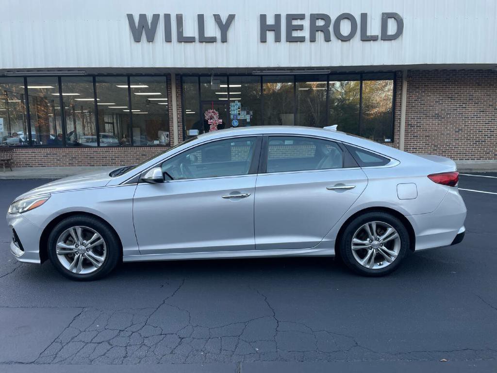 2018 Hyundai Sonata Image 1