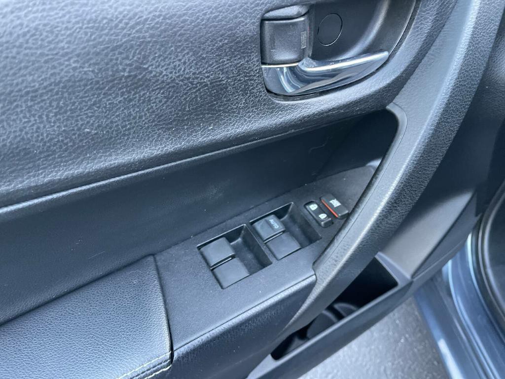 2014 Toyota Corolla Image 12